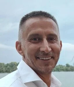 vidosav obucina Vidosav ObućinaVlasnik/Owner